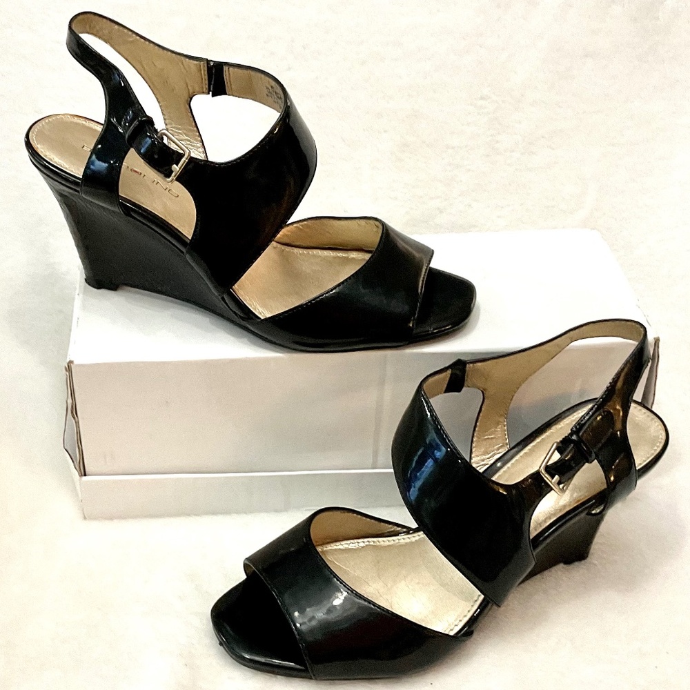 Black Bandolino Joedy Patent Leather Open Toe Sling back Pumps Size 6M